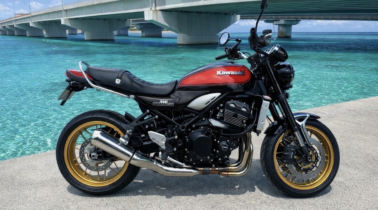 KAWASAKI Z900Rs
